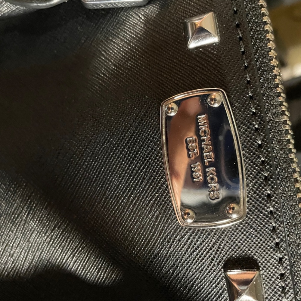 Purse - Picture 3 of 3
